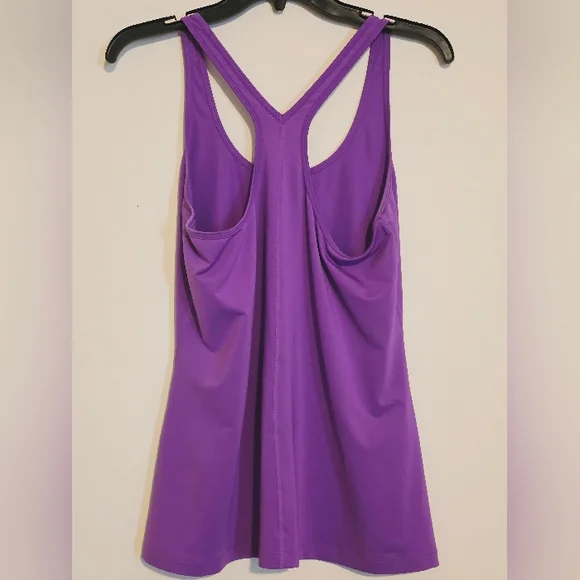 Under Armour HeatGear Purple Racerback Tank Women's M Compression Moisture Wick - Picture 3 of 8